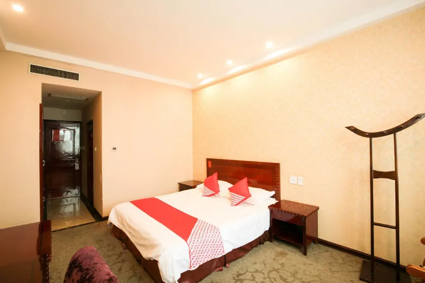 OYO Jintian Hotel - Image 1
