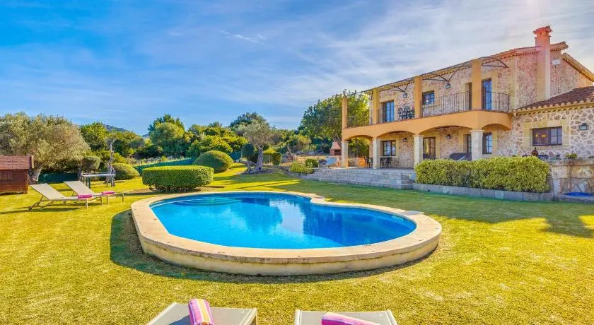 Villa mit privatem Pool, Garten und Whirlpool | Gartenblick | Perfekt für die Arbeit von Zuhause - Image 1
