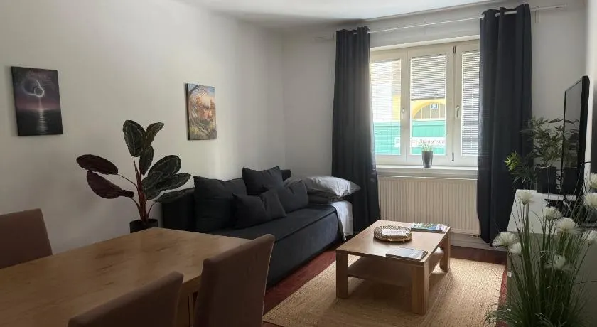 Comfort Humboldt Apartment - Image 1