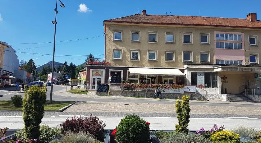 Hotel Baník Handlová - Image 1