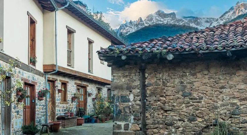 Casa Soles Naturaleza y Tranquilidad en los Picos de Europa - Image 1