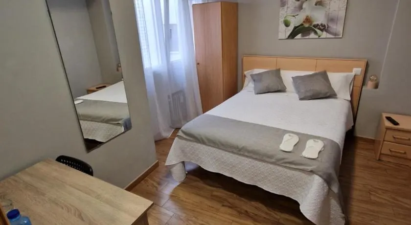 Hostal Fidalgo - Image 1