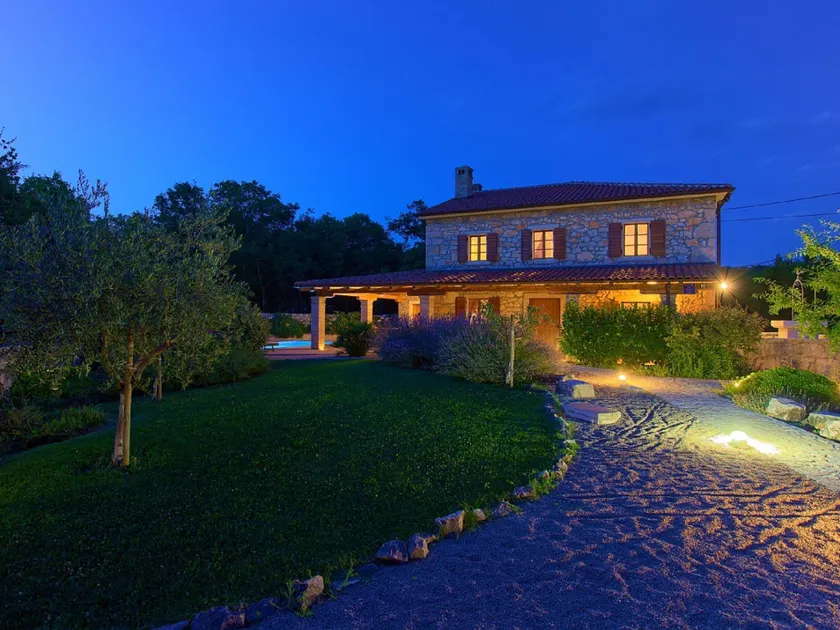 Attractive Villa in Kras with Swimming Pool - Image 1