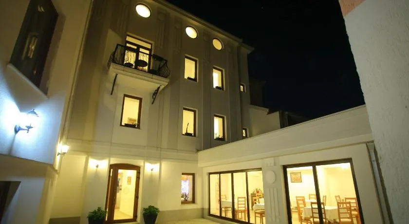 Hotel Hana - Image 1