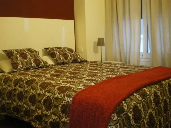 Apartamentos Murallas de Sevilla - Image 1