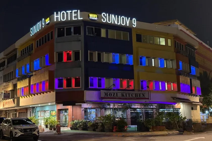 Hotel Sunjoy9 OKR Near Midvalley 10 Mins Only - Image 1