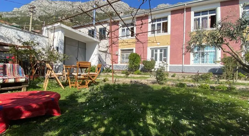 Vila Llulla - Image 1