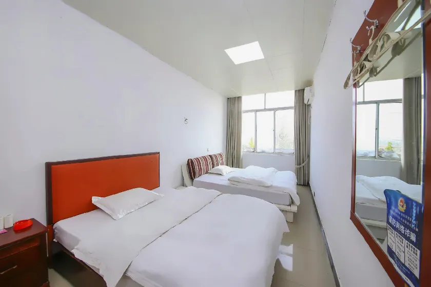 Provincial Highway Express Homestay - Image 1