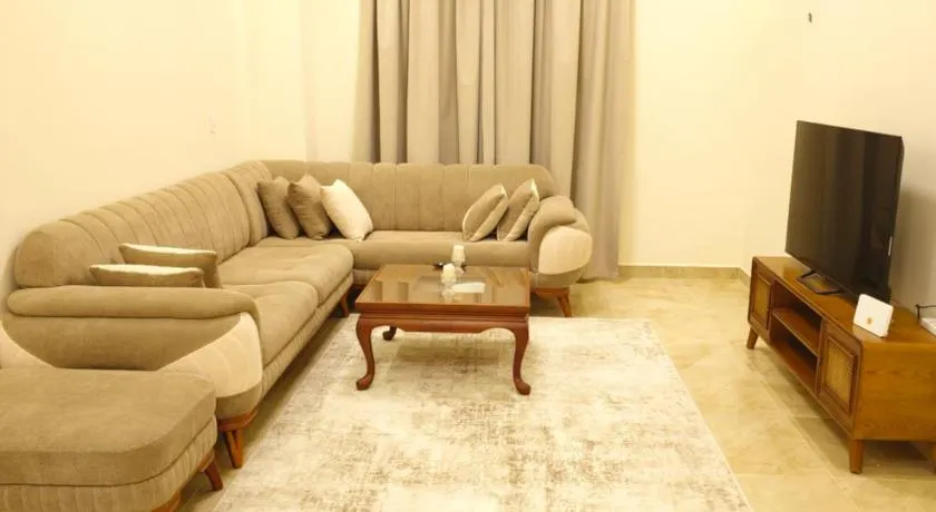 Modern Hotel-Style Apartment - Image 1