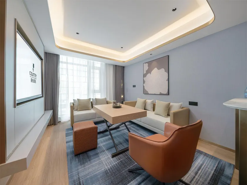 Country Inn & Suites by Radisson (Beijing Guomao Dawanglu Subway Station Branch) - Image 1