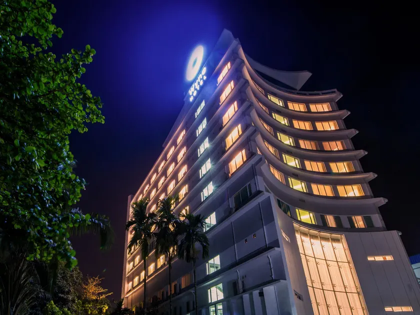 Wyne Hotel - Image 1