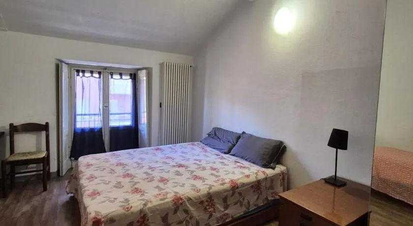 Appartamento completo o Camere private, Lecco Centro vicino alla stazione e al lago - Image 1