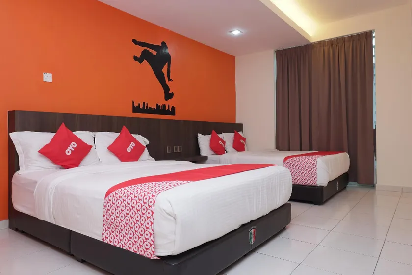 OYO 89777 Urbanstay Kuantan - Image 1
