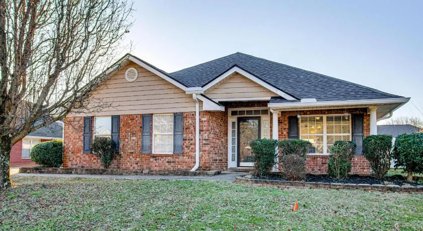 Work-Friendly Madison Home Near Research Park - Image 1