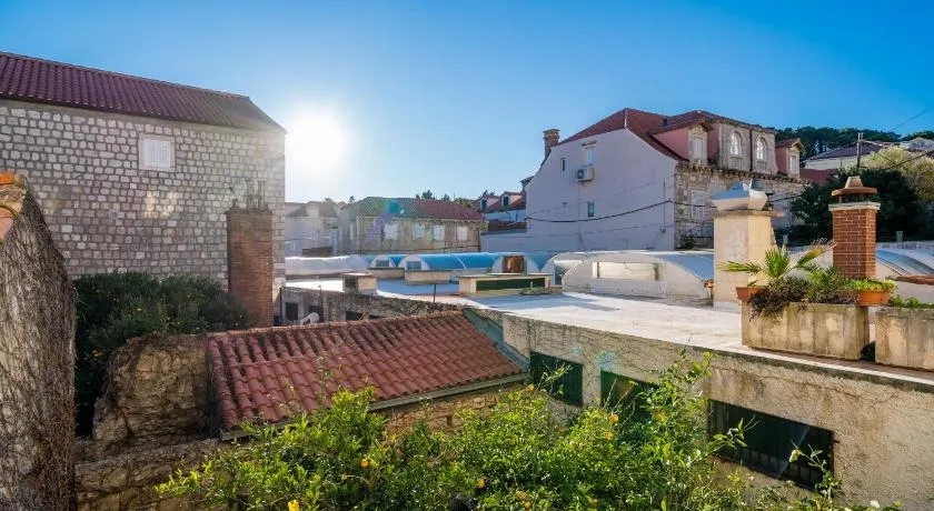 Deluxe Rooms with a terrace view at Old City Gate - Image 1