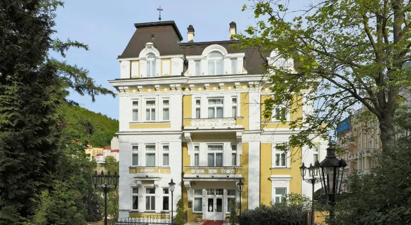 Hotel Vila Livia - Image 1