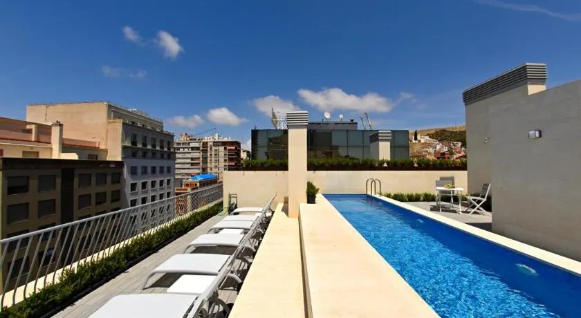 Hostal Rambla 24 by Holihome - Image 1