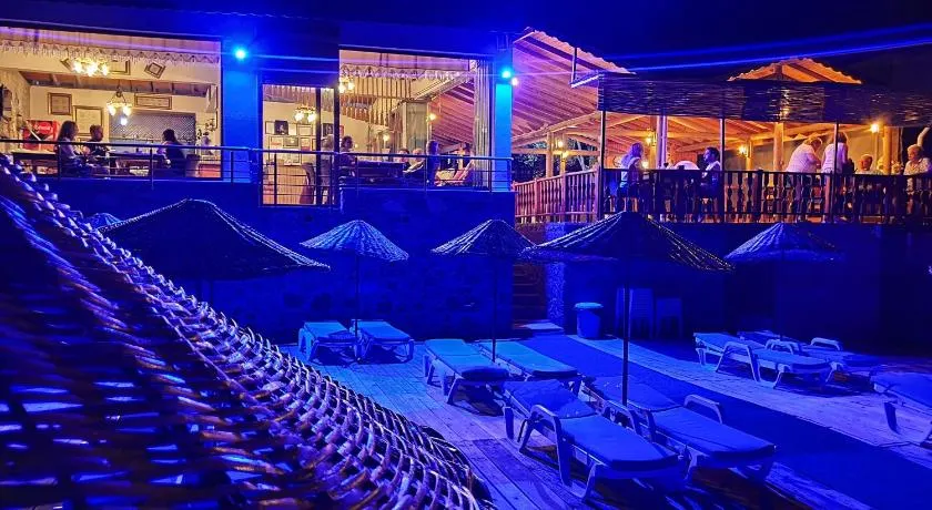 Assos Nazan Motel Restoran Beach - Image 1