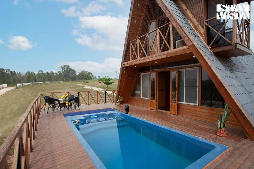 The Goldilocks by StayVista - 2BHK Villa with Gym & Private Pool - Image 1