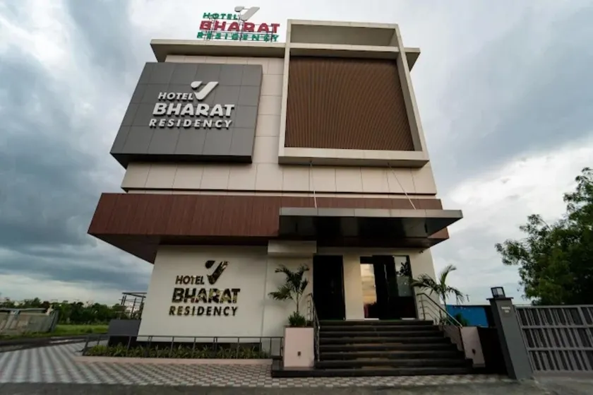 Hotel V Bharat Residency Baramati Maharashtra - Image 1