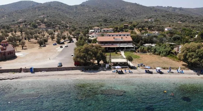 Aigeiros Apartments & restaurant - Image 1