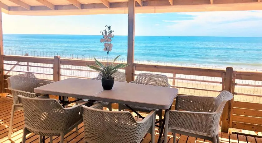 LOCA BEACH - Image 1