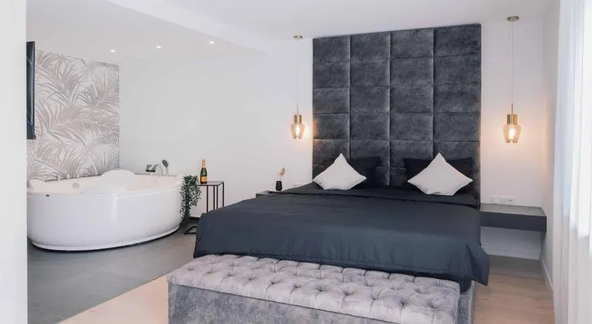 Boutiquehotel Reuter GmbH - Image 1