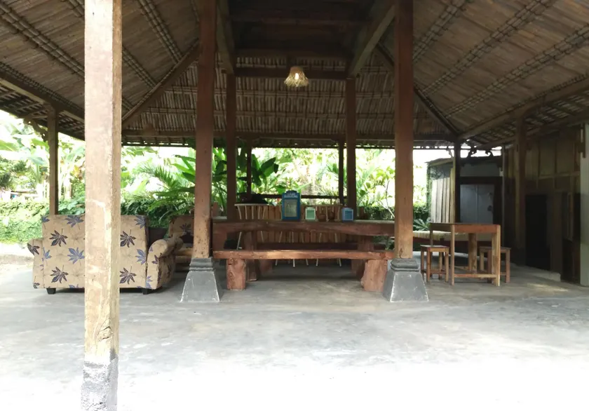Joglo Aruna Guesthouse - Image 1