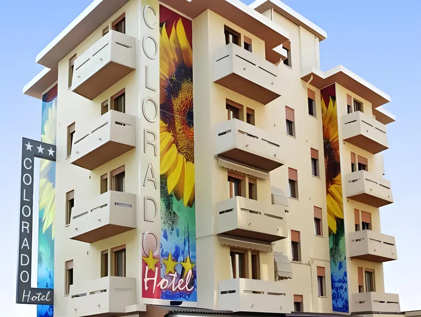 Hotel Colorado - Image 1