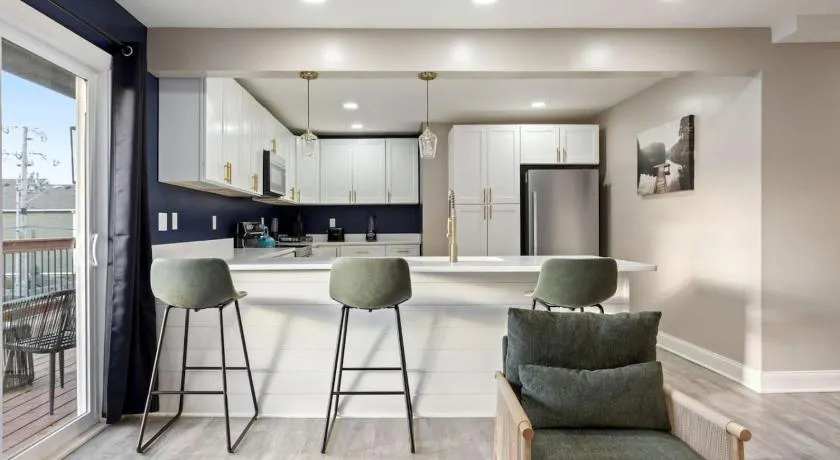 Chic Boho Retreat Near Downtown - Image 1