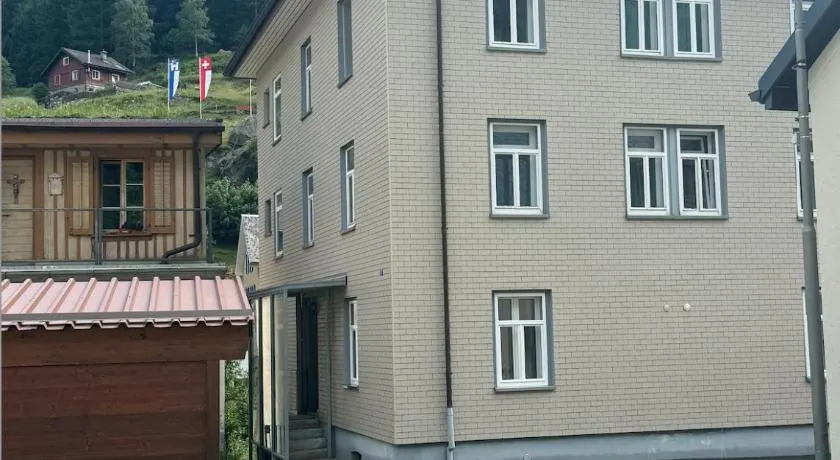 Alpine Haus - Image 1