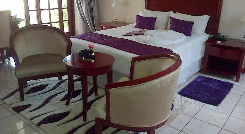 Comfort Palace Guesthouse - Image 1