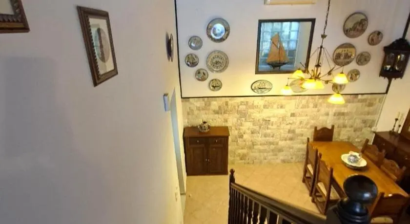 Captain's House - Image 1