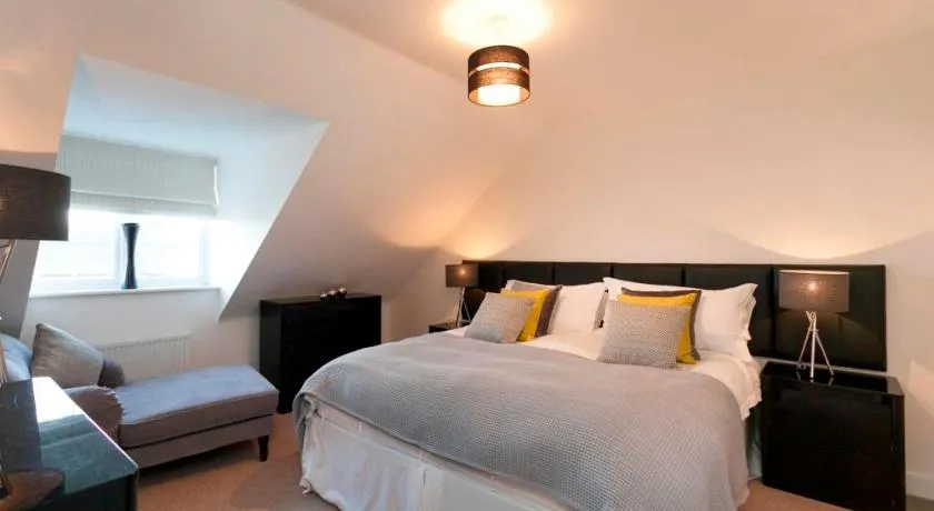 DBS Serviced Apartments - The Terrace - Image 1