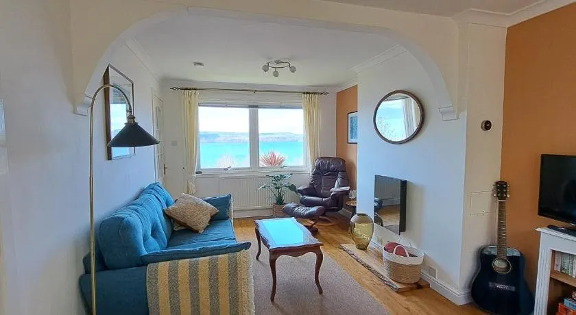 Seaview Cottage, Drimnin - Image 1