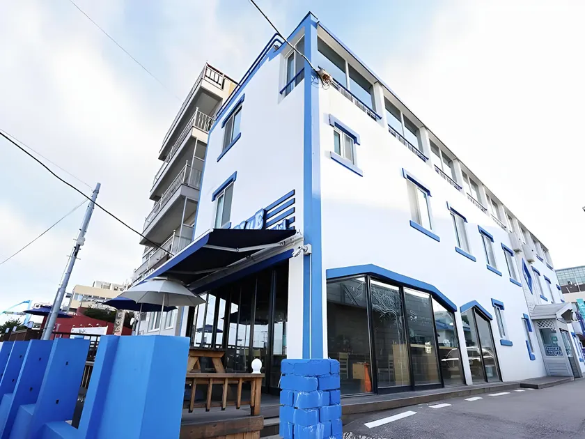 James Blue Hostel - Image 1