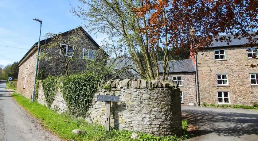 Pentwyn Barn - Image 1