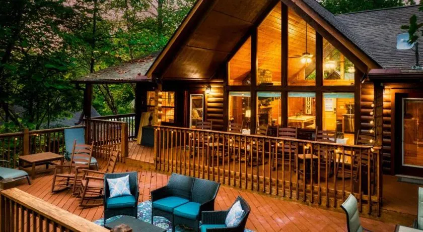 Joy's Retreat Cabin - Image 1