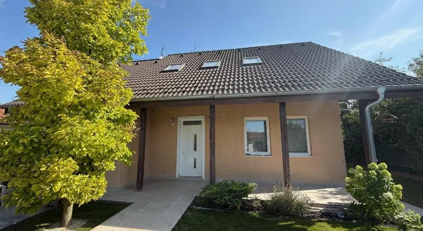 Samaria Apartments - Image 1