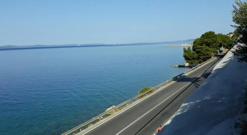 APARTMANI LAŠTRO - Image 1