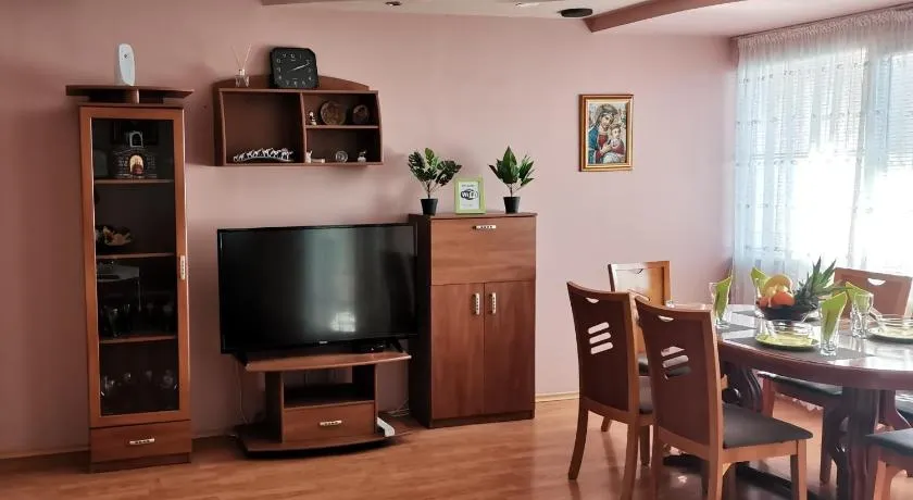 Central Apartment Targovishte - Image 1