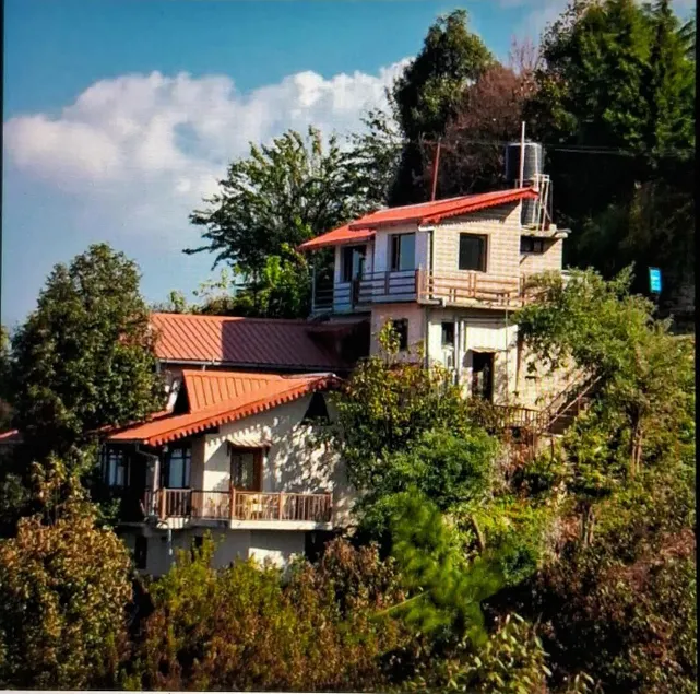 Him Monal Homestay - Image 1