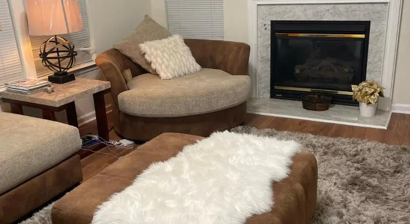 Charming Entire 3 Bedrooms House with AC and Wifi - Image 1