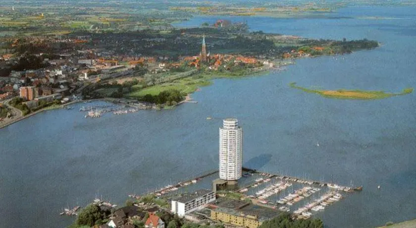 Moin Moin och välkommen till Wikingturm med utsikt över slingan ... - Image 1
