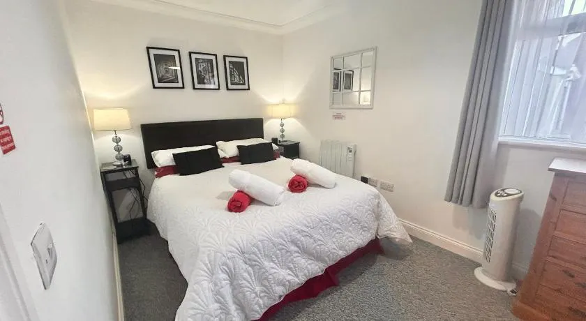The Garden Flat at Wynncroft - Image 1