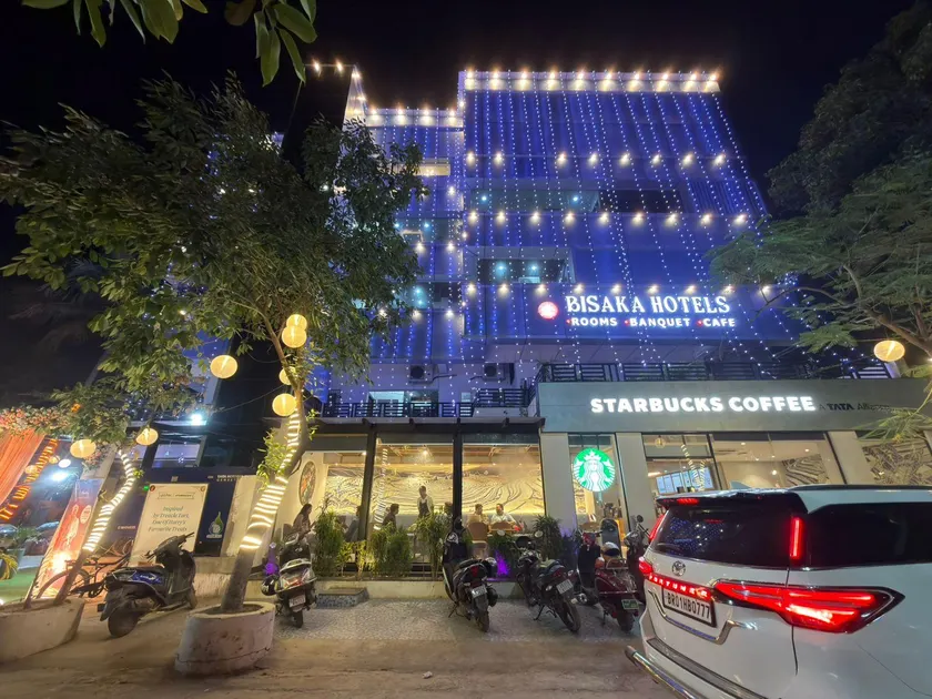 Bisaka Hotels - Image 1