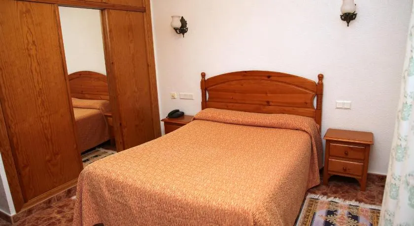 Hotel Los Arcos - Image 1