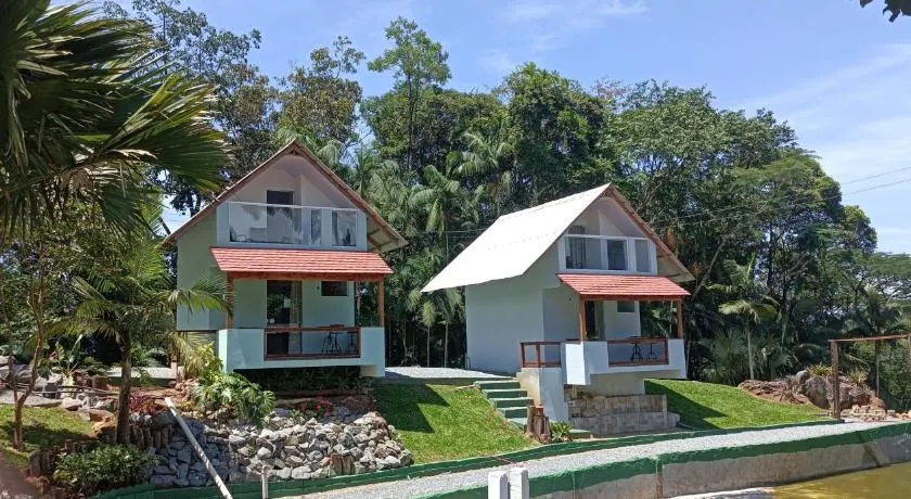 Chalé Girassol - Image 1