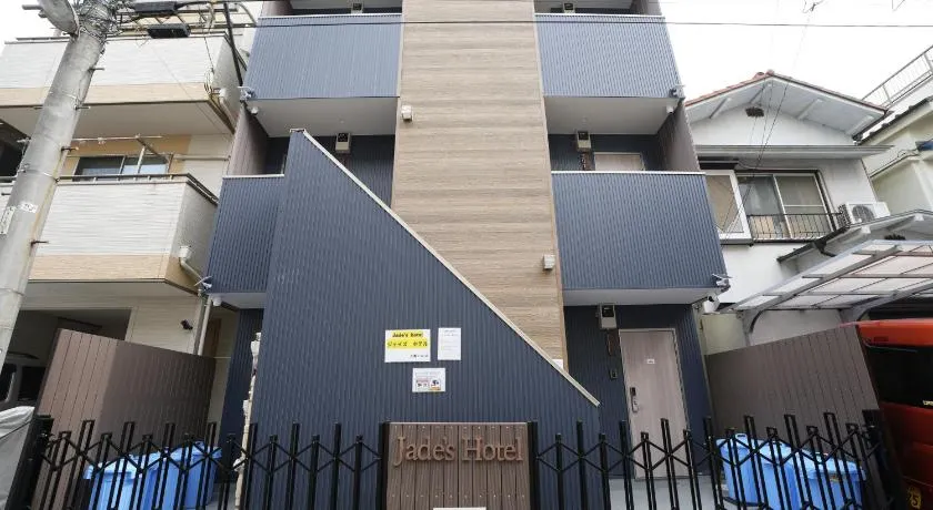 Jade's Hotel - Image 1