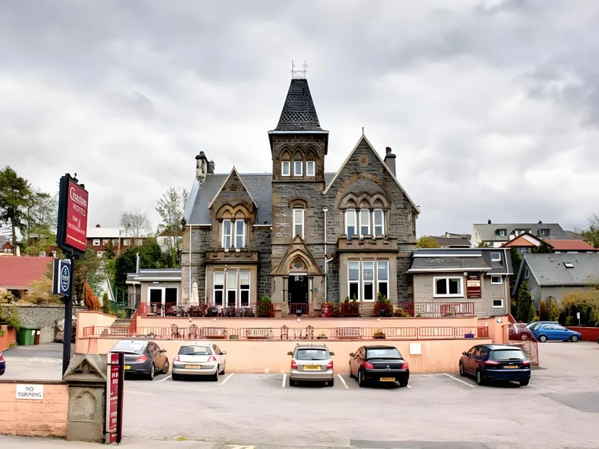 Cruachan Hotel - Image 1